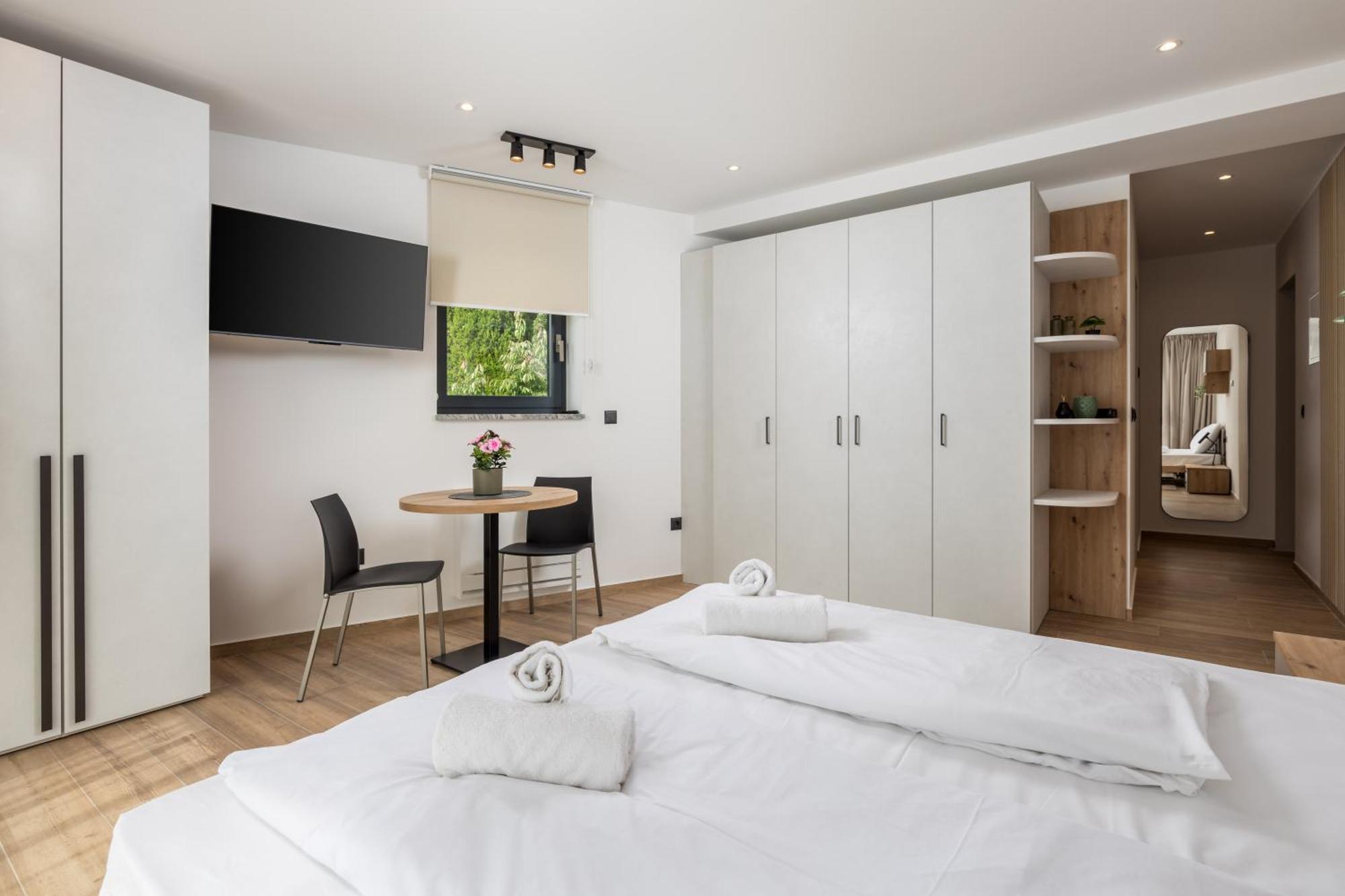 Belinda Apartments With Balcony & Private Parking Opatija Exterior photo