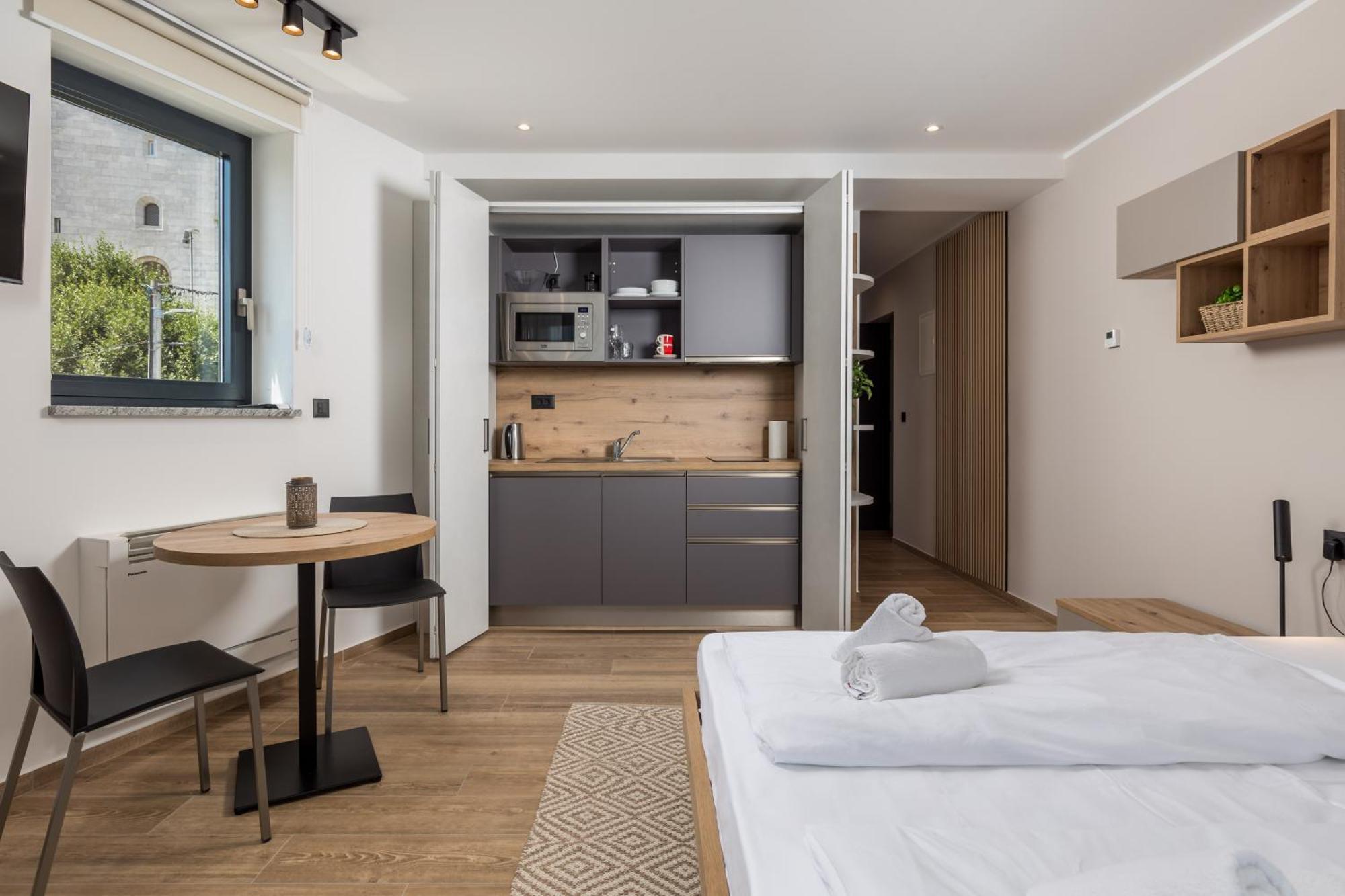 Belinda Apartments With Balcony & Private Parking Opatija Exterior photo